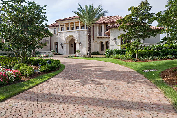 Best Driveway Paving Contractor  in Oak Hills, CA